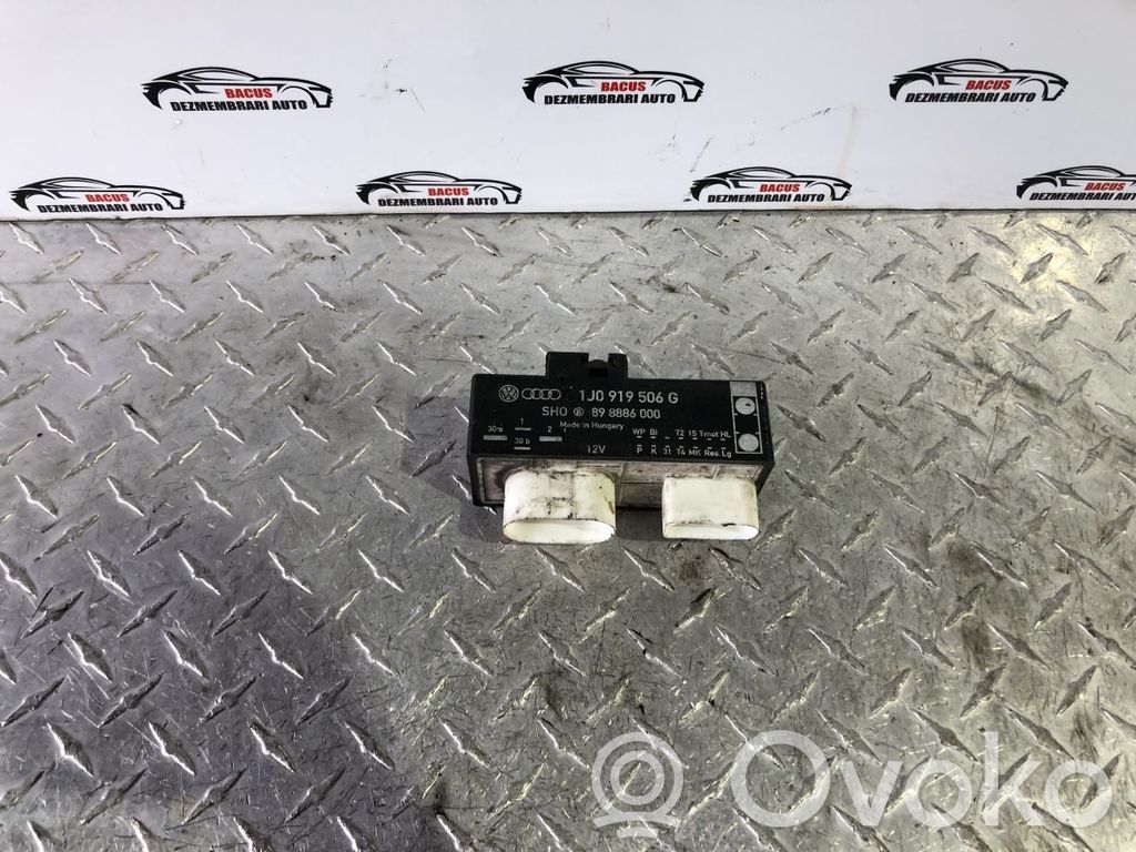 Volkswagen Golf IV Relais de commande ventilateur chauffage 