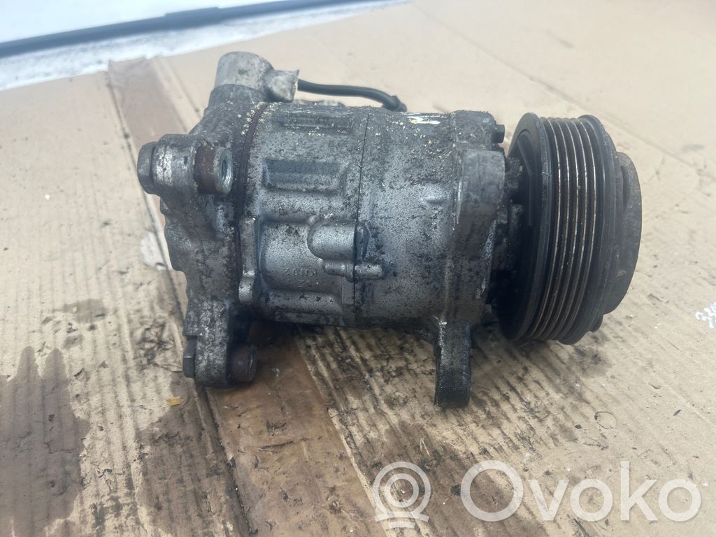 BMW X1 E84 Air conditioning (A/C) compressor (pump) 