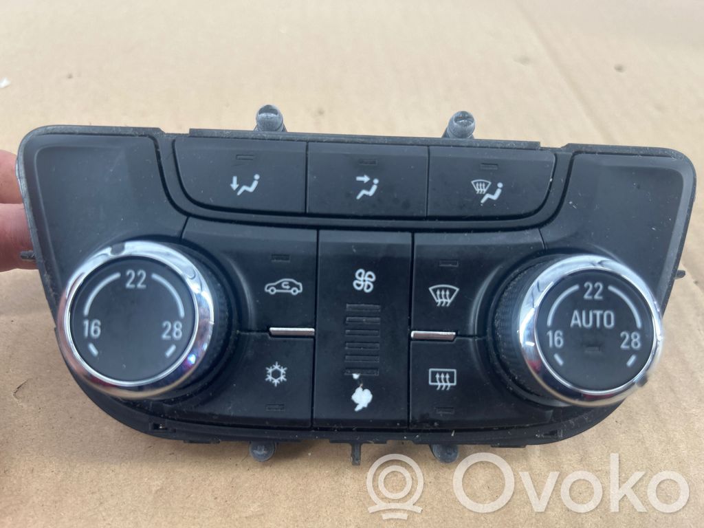 Opel Mokka Climate control unit 