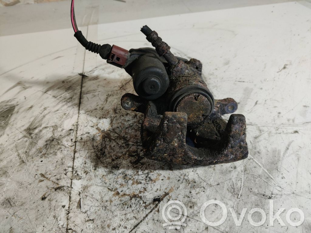 Audi A5 8T 8F Rear brake caliper 