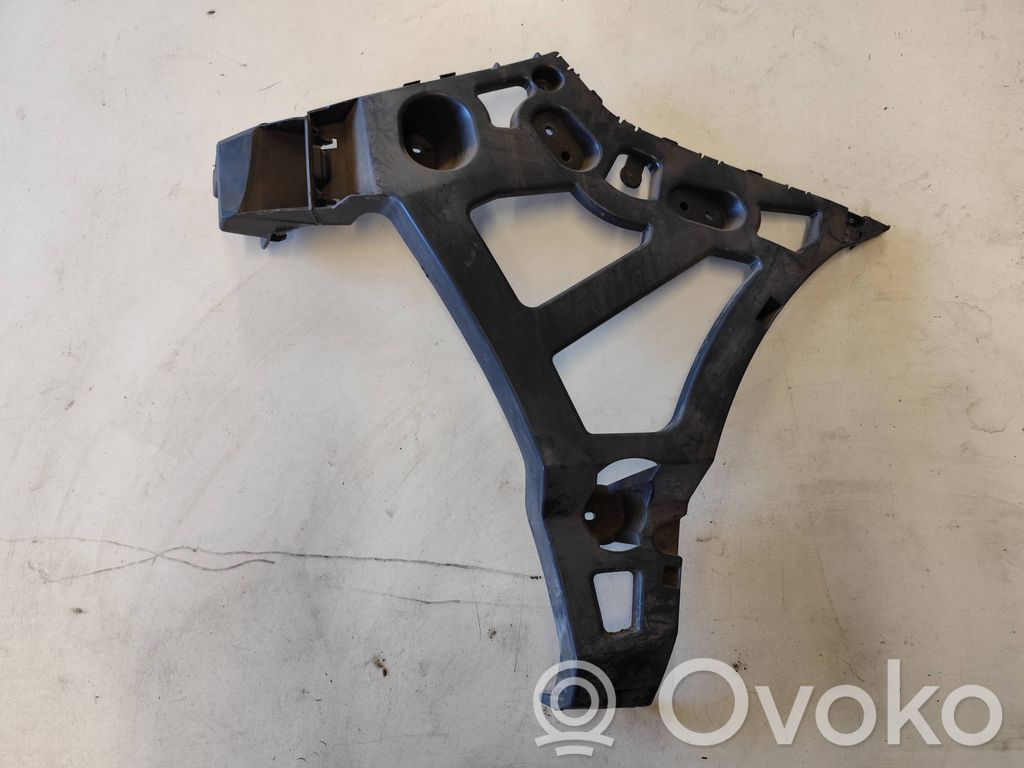 Renault Megane III Soporte de montaje del parachoques trasero 