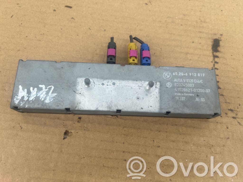 BMW Z4 E85 E86 Antenos stiprintuvas 