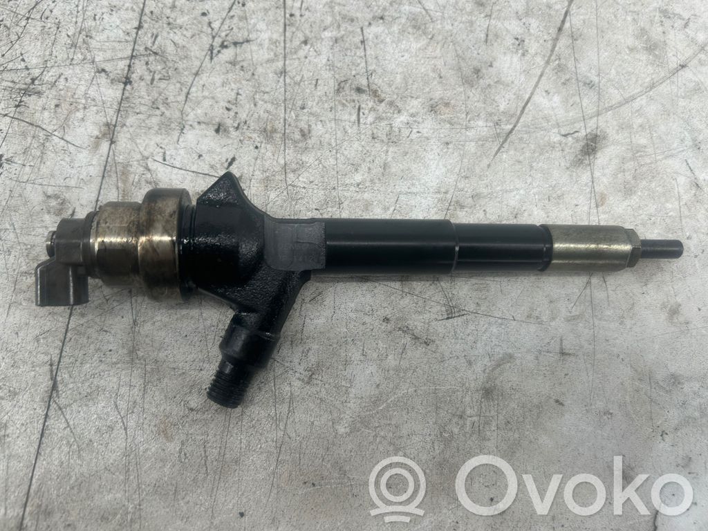 Opel Zafira C Inyector de combustible 