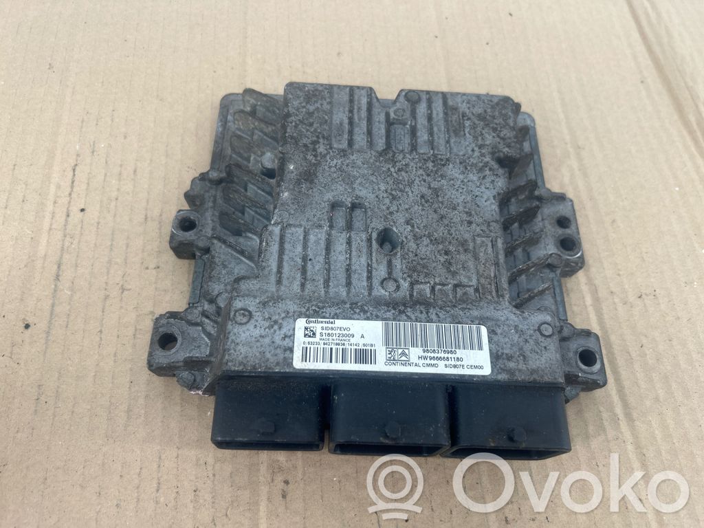 Citroen C4 II Picasso Engine control unit/module 