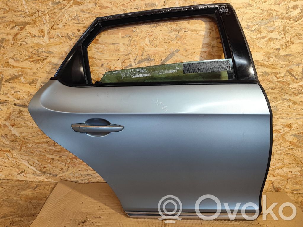 Rear door