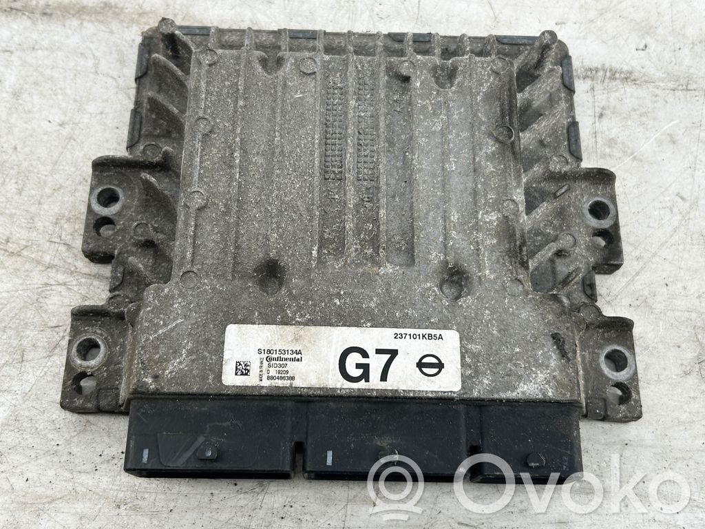 Nissan Juke I F15 Engine control unit/module 