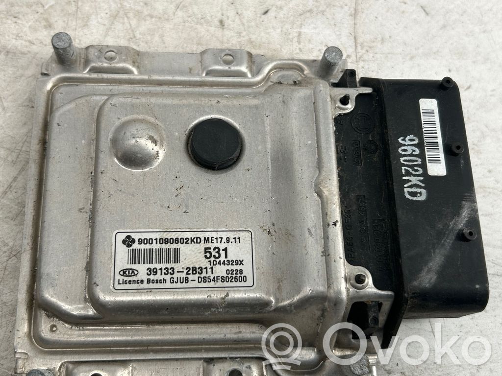 KIA Rio Engine control unit/module 
