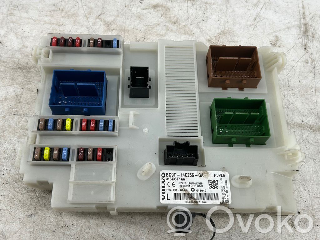 Volvo V60 Fuse module 