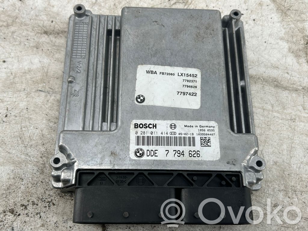 BMW X3 E83 Engine control unit/module 