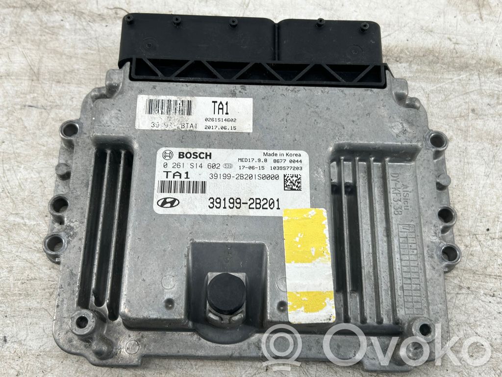 Hyundai Tucson TL Engine control unit/module 
