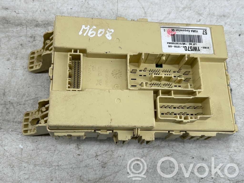 Módulo de fusible   919501W570,013709025