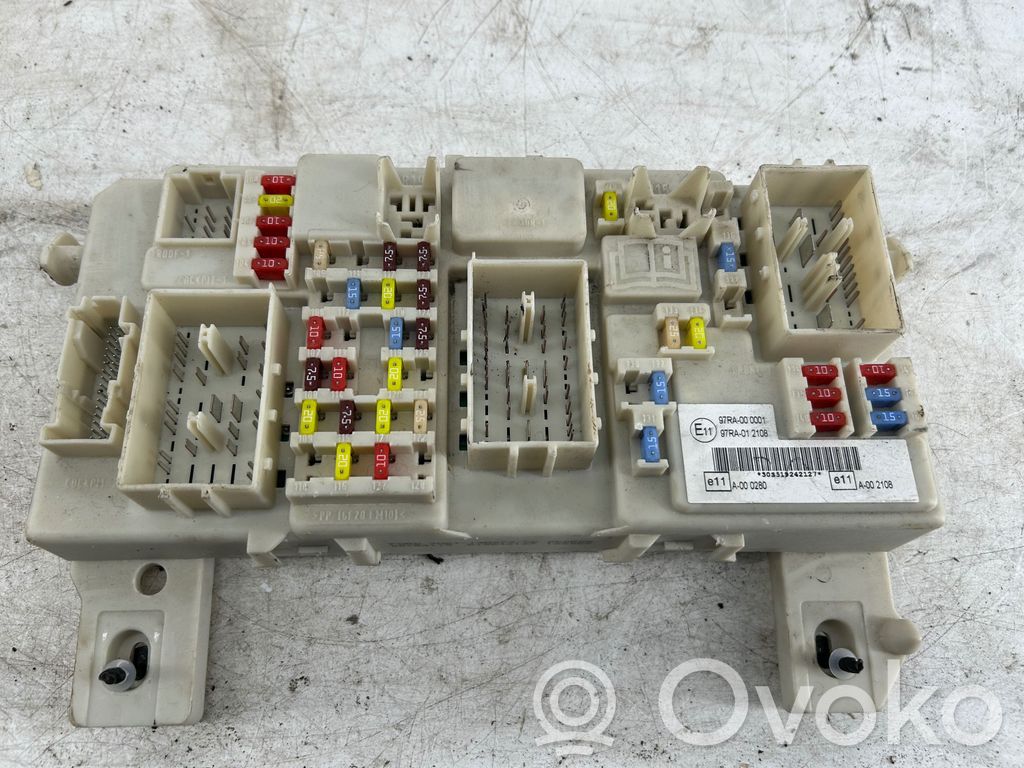 Ford Focus Fuse module 