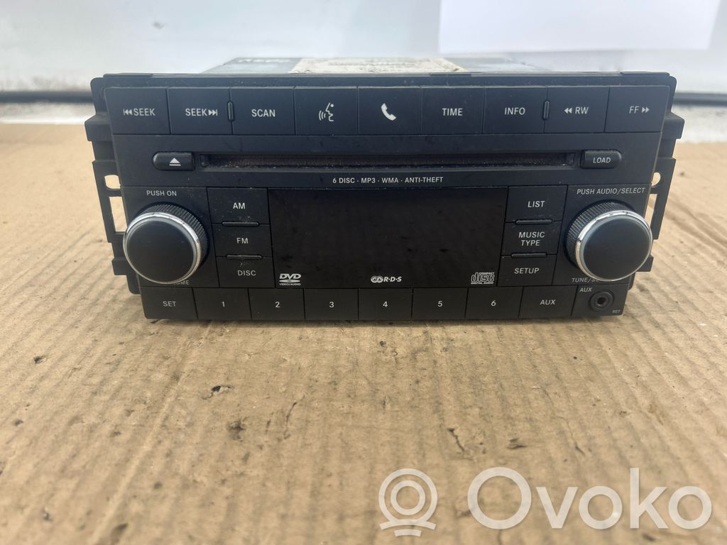 Panel / Radioodtwarzacz CD/DVD/GPS   05064953AE