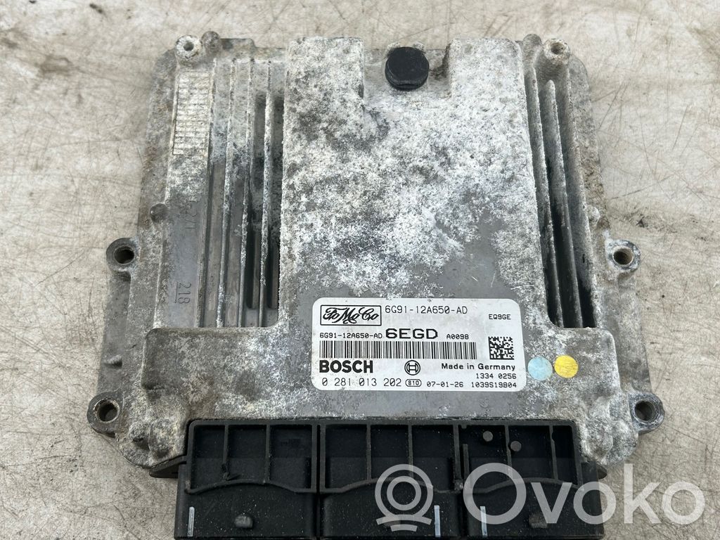 Land Rover Freelander 2 - LR2 Engine control unit/module 
