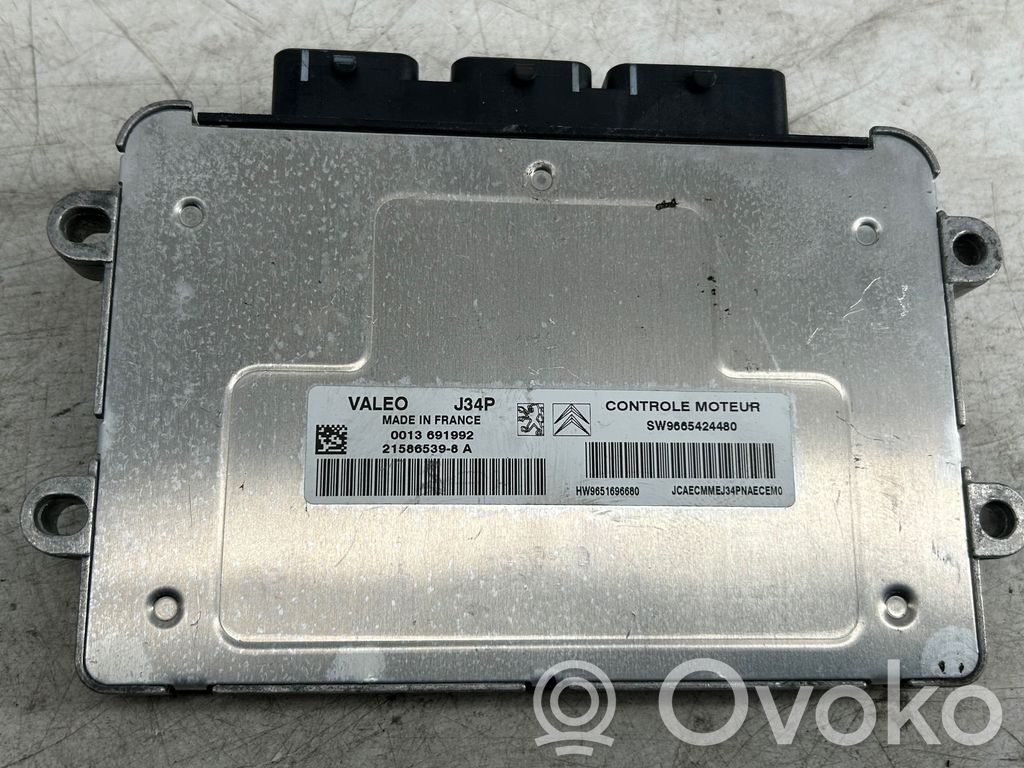 Peugeot 3008 I Engine control unit/module 