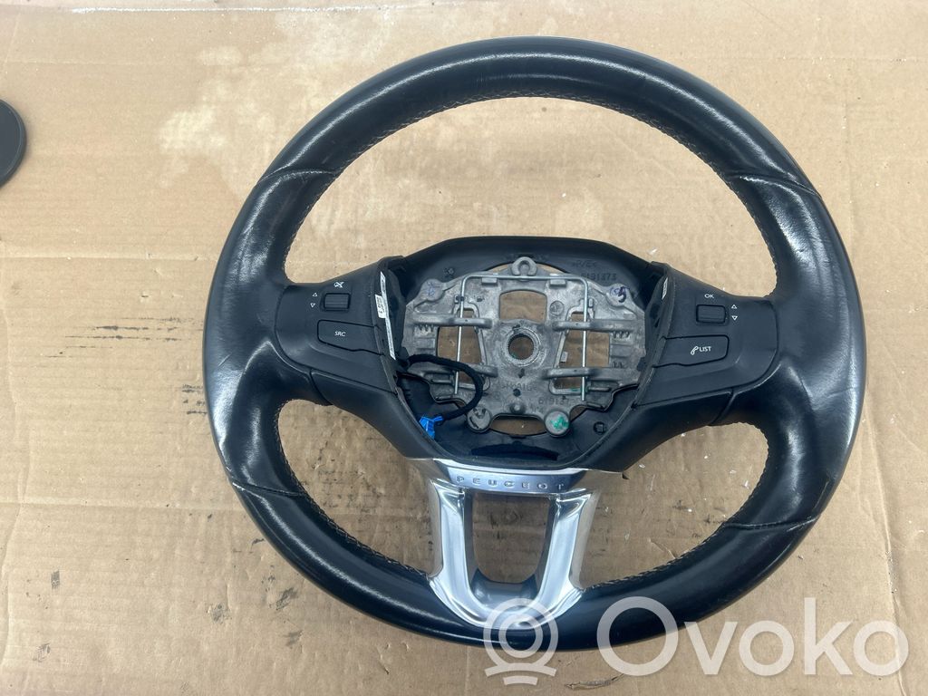 Peugeot 2008 I Steering wheel 