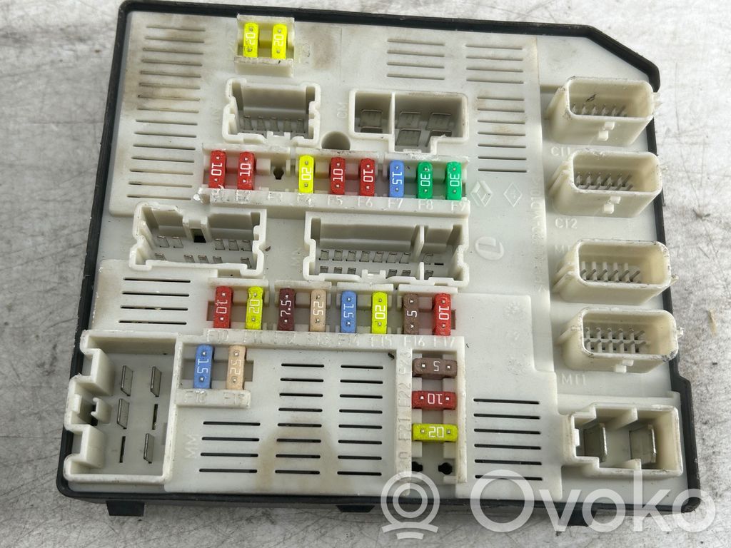 Renault Megane III Drošinātāju bloks 