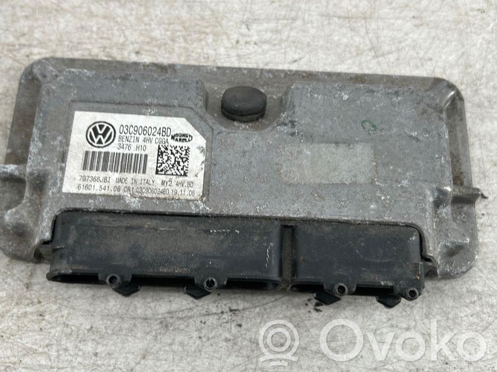 Volkswagen Golf VI Engine control unit/module 