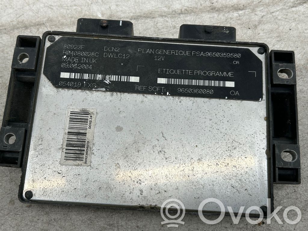 Opel Astra J Engine control unit/module 