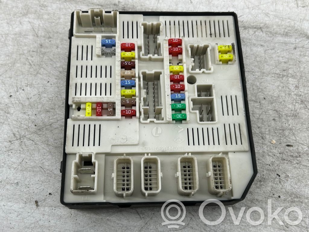 Módulo de fusible   284B61871R,519339402,9636154582