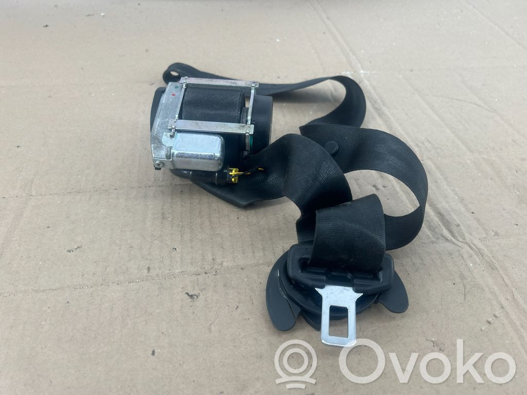 Volkswagen Scirocco Front seatbelt 