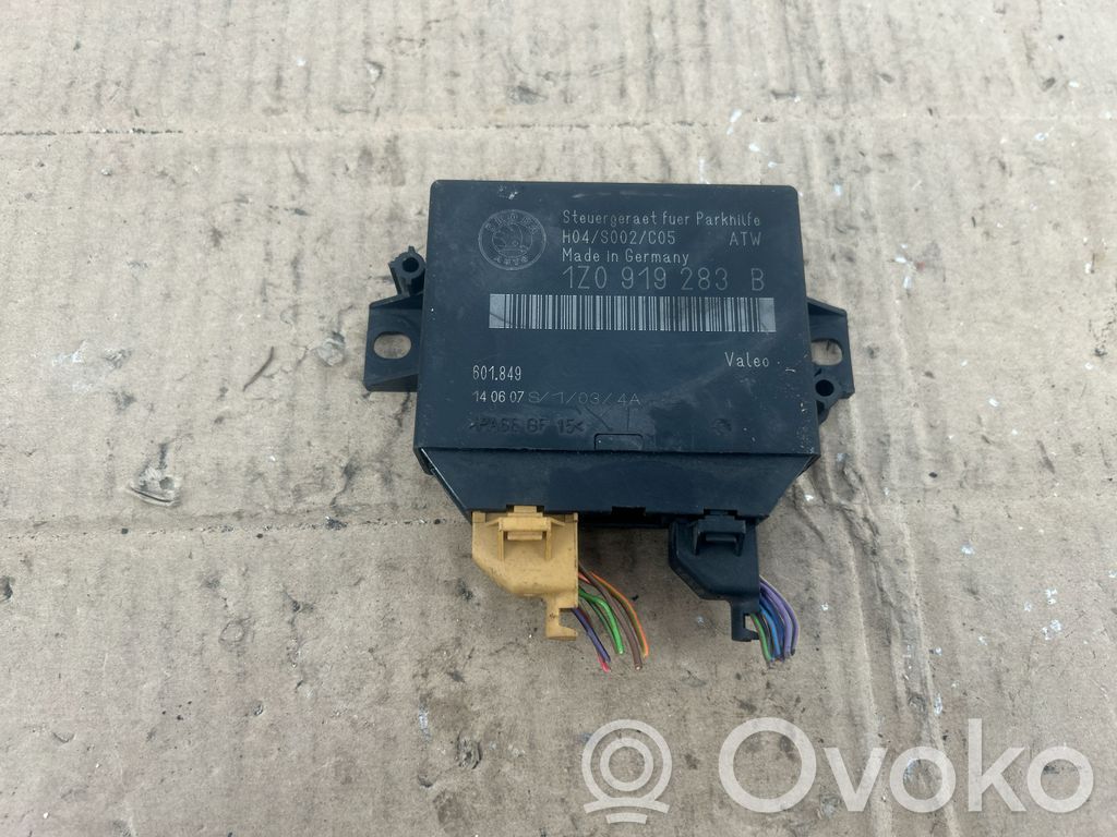 Volkswagen Golf V Parking PDC control unit/module 