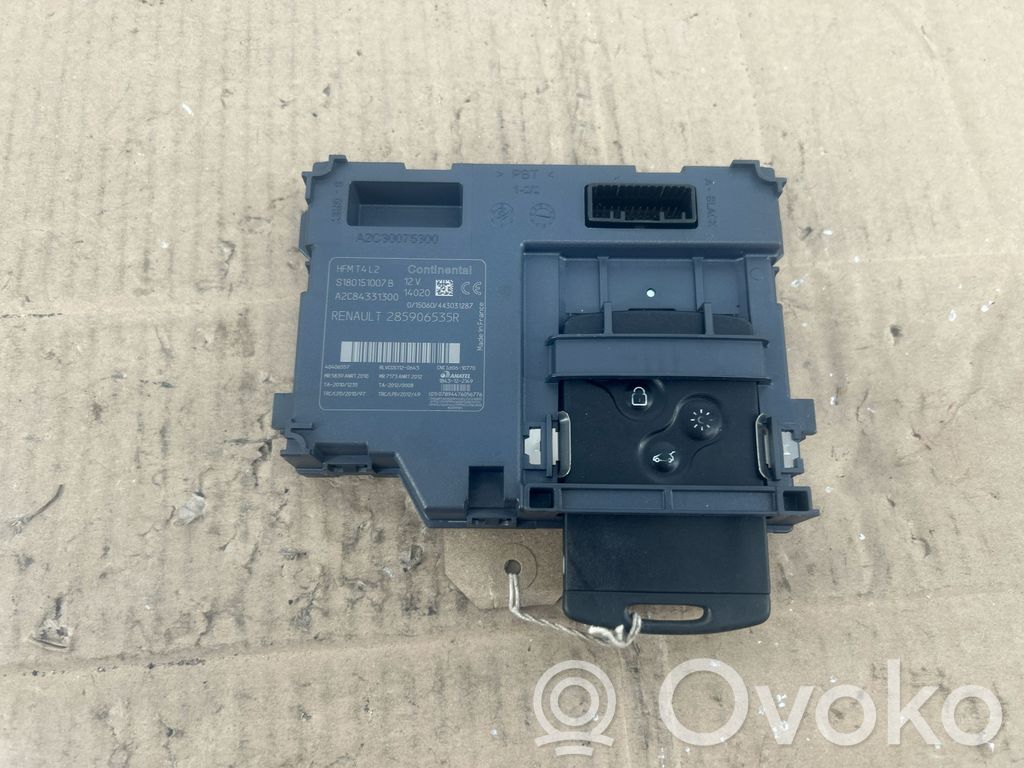 Renault Clio IV Ignition key card reader 