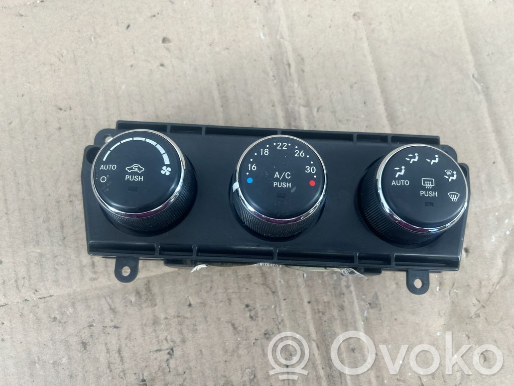 Jeep Compass Climate control unit 