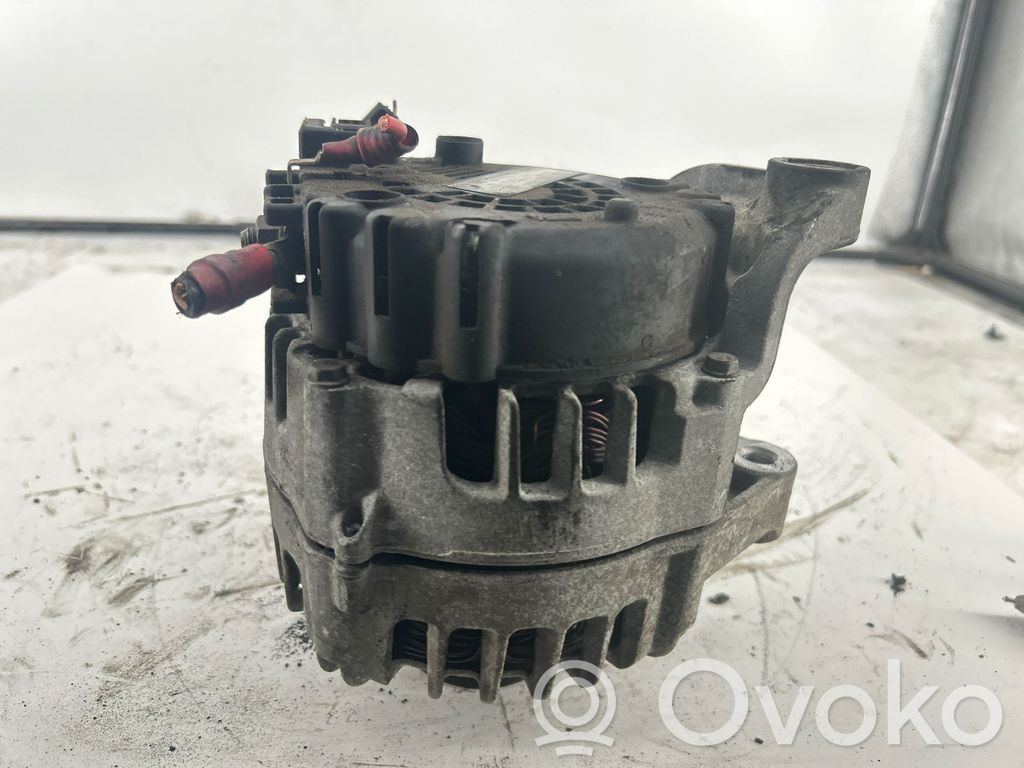 BMW 1 E81 E87 Generator/alternator 