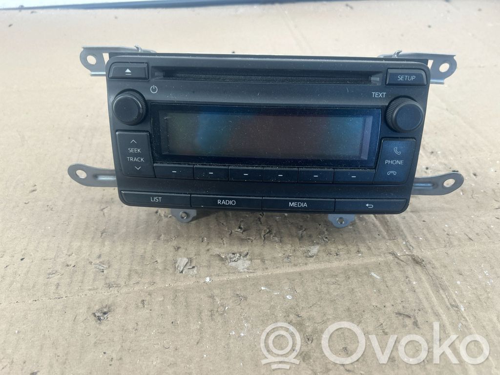 Toyota Avensis T270 Panel / Radioodtwarzacz CD/DVD/GPS 