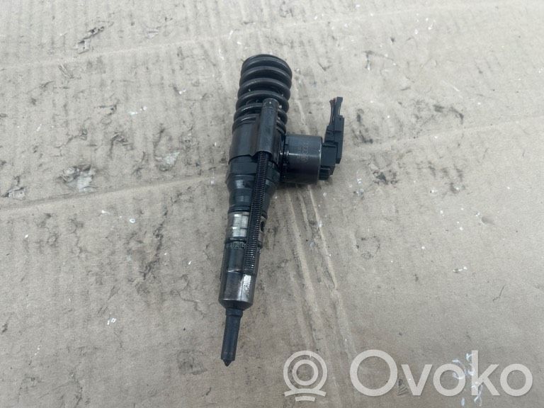 Inyector de combustible   0414720404