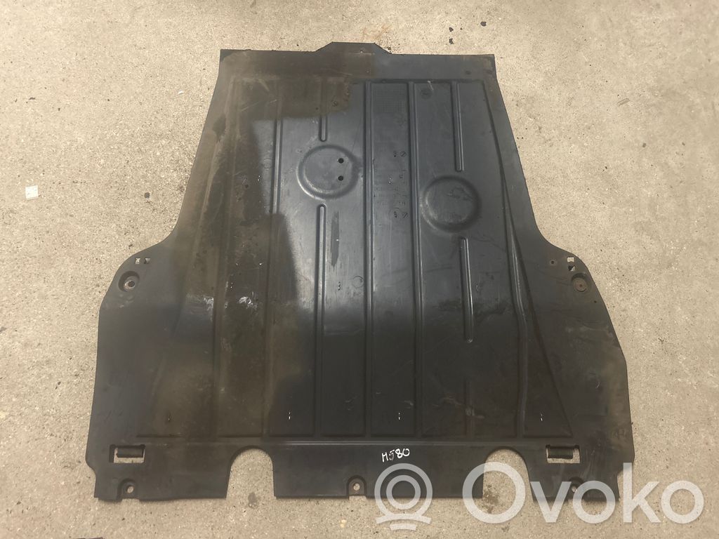 Renault Clio IV Placa protectora/protector antisalpicaduras motor 