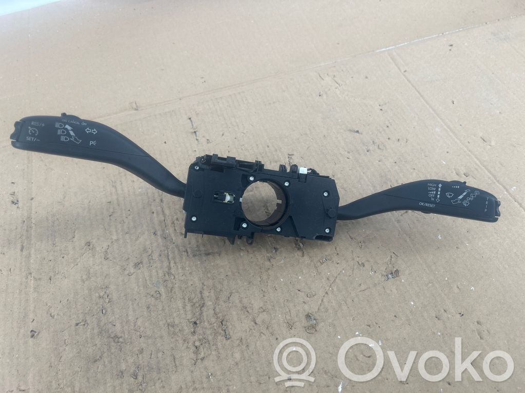 Volkswagen Polo V 6R Manetka / Przełącznik kierunkowskazów wycieraczek 