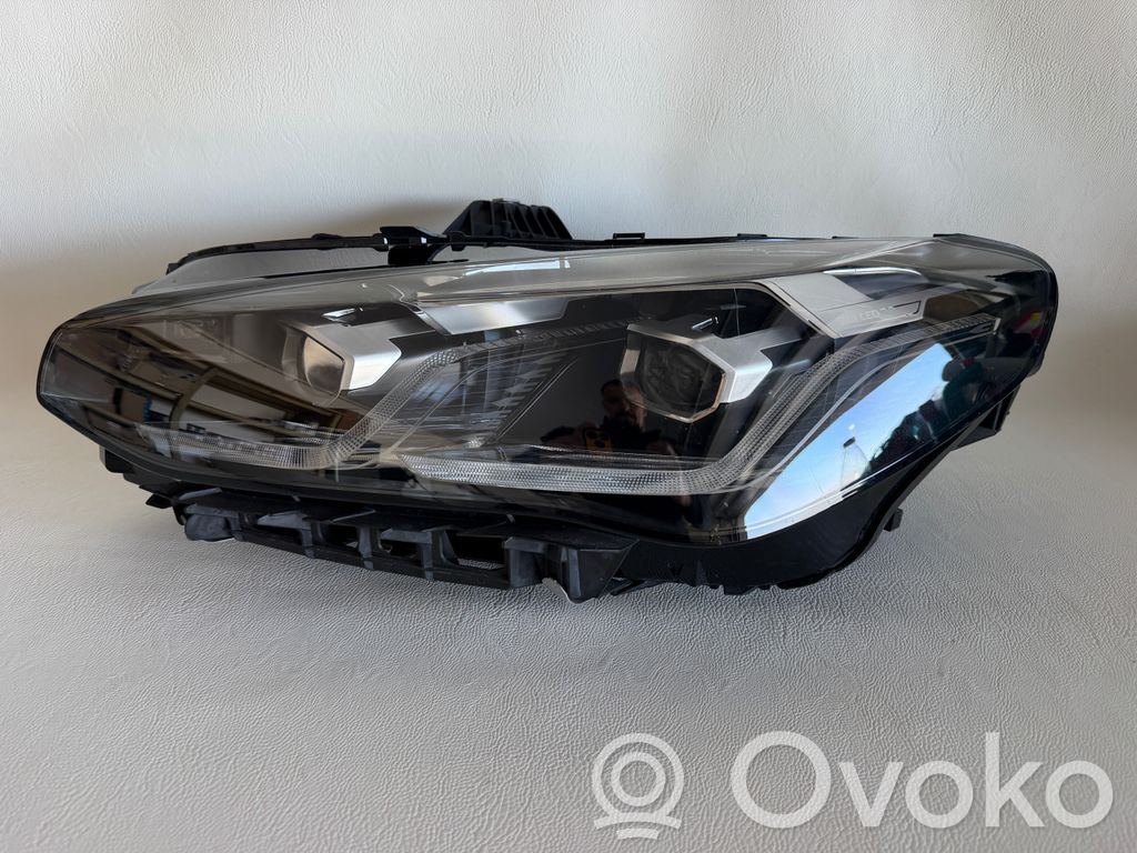 BMW 2 Active Tourer U06 Headlight/headlamp 
