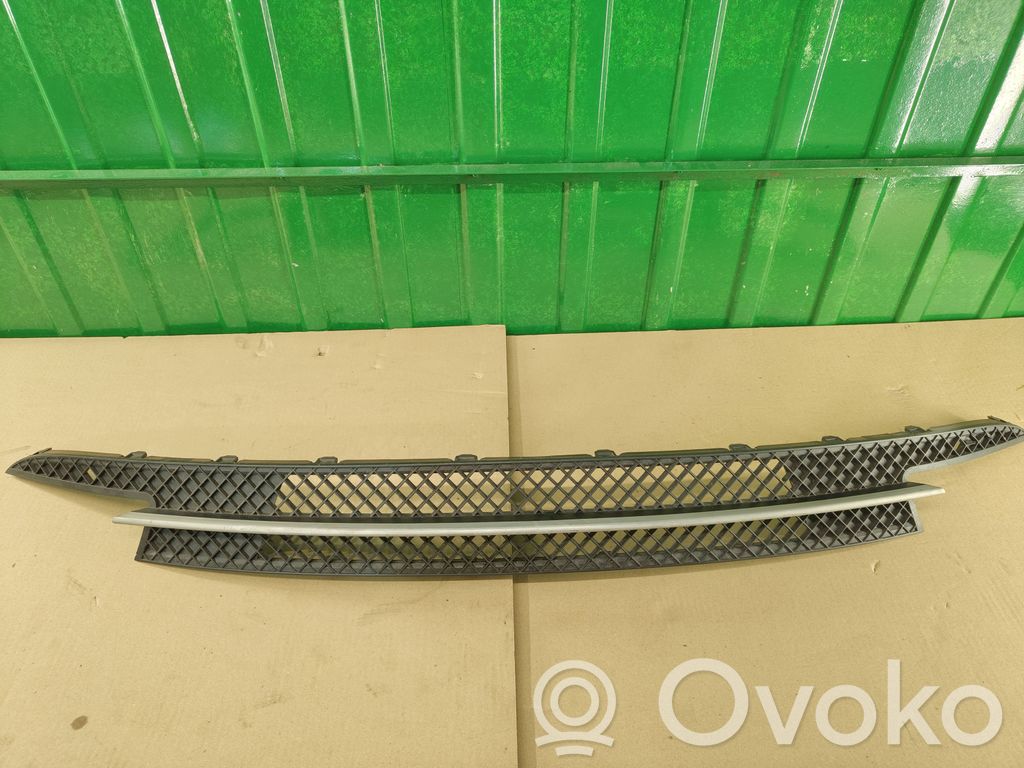 Front bumper lower grill   7182367,158577