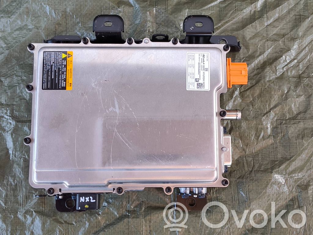 Inversor/convertidor de voltaje   E111B1XA