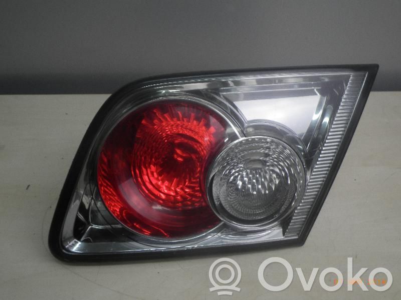 Tailgate rear/tail lights