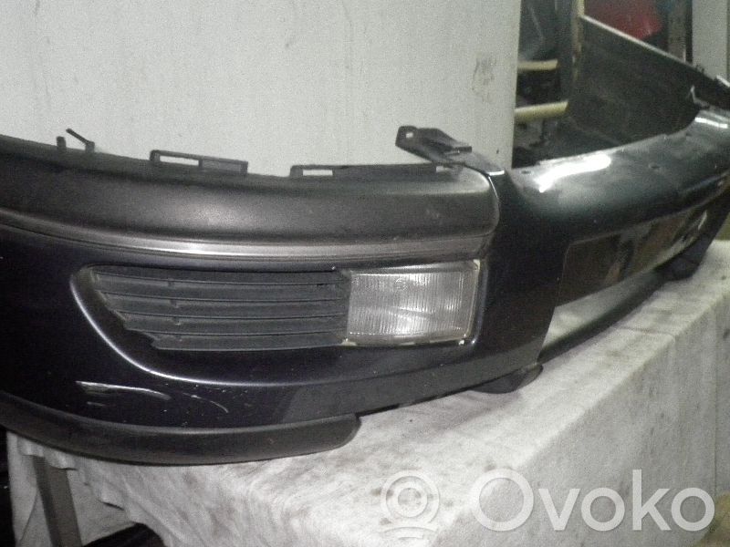 Opel Omega B1 Etupuskuri 