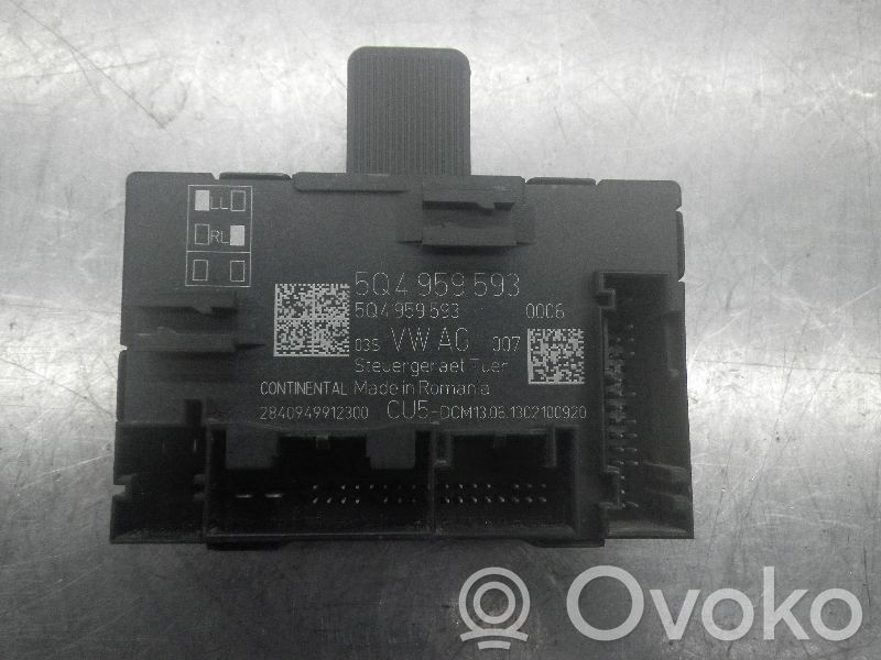 Unidad de control/módulo de la puerta   5Q4959593