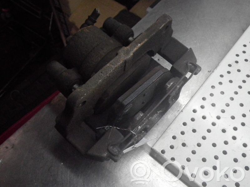 Honda Accord Zacisk hamulcowy przedni 