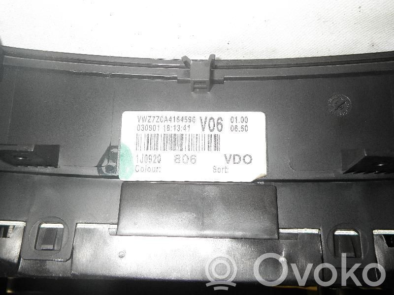 Volkswagen Golf IV Velocímetro (tablero de instrumentos) 