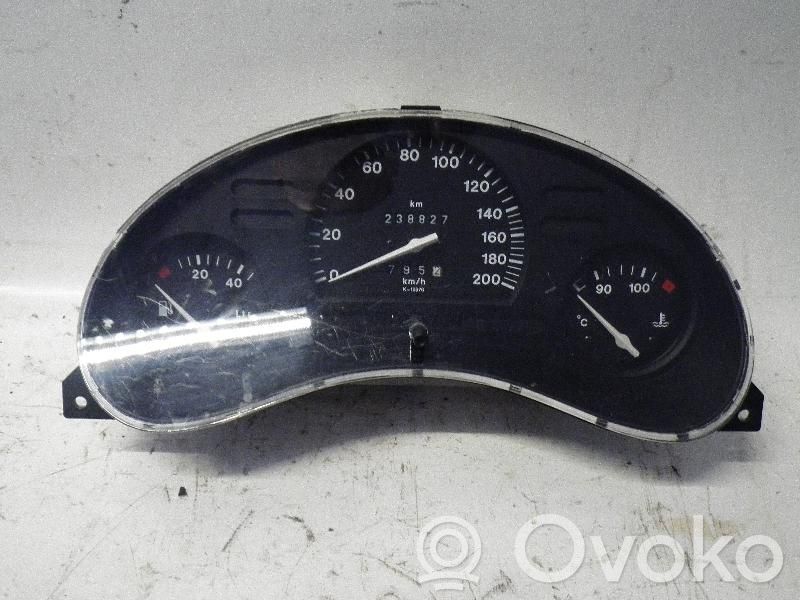 Opel Corsa B Spidometrs (instrumentu panelī) 