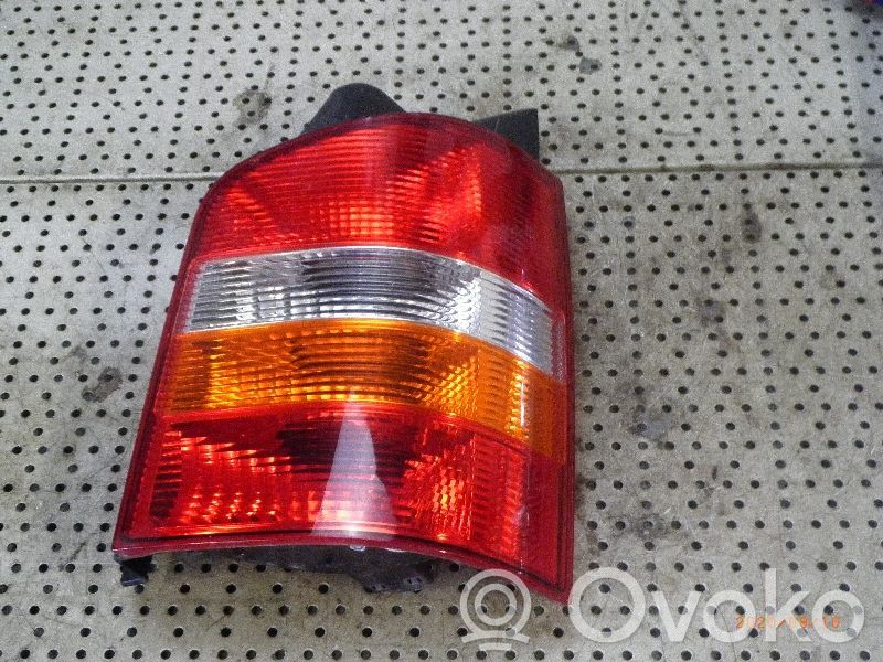 Volkswagen Transporter - Caravelle T5 Lampă spate în caroserie 