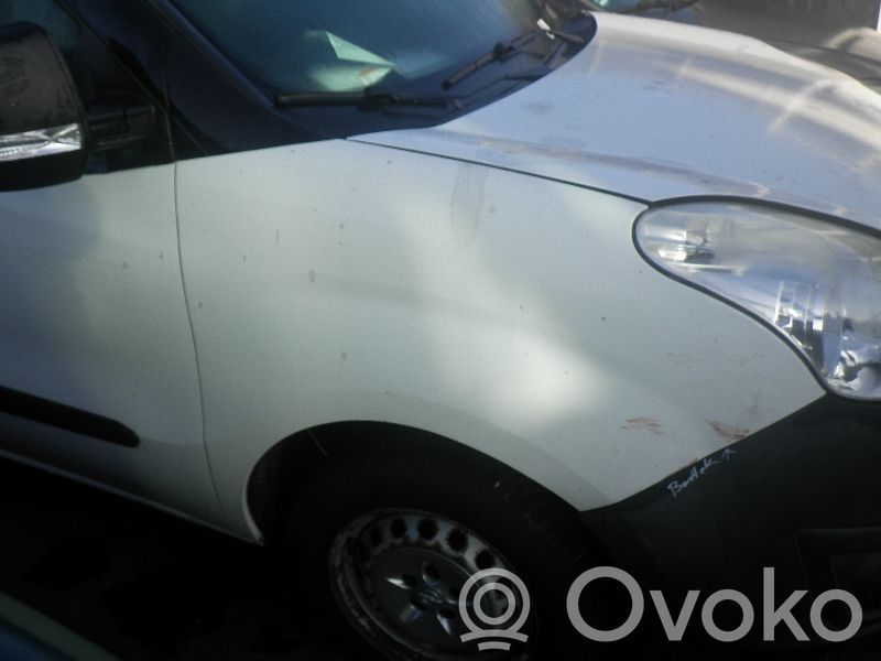 Opel Combo D Fender 