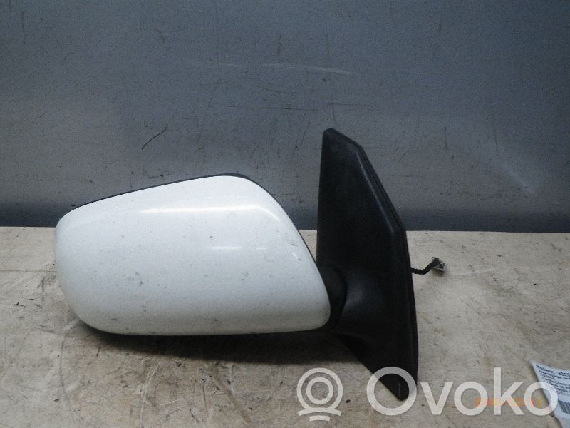 Front door electric wing mirror