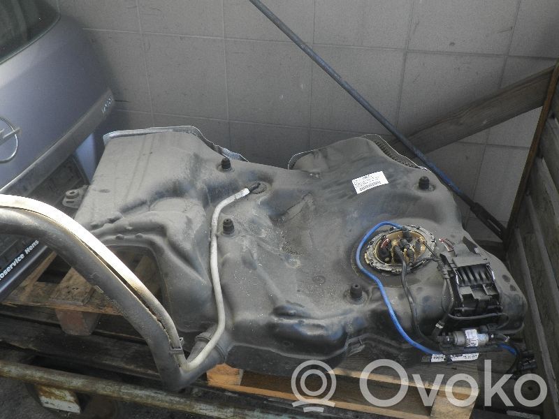 Volkswagen PASSAT B8 Polttoainesäiliö 