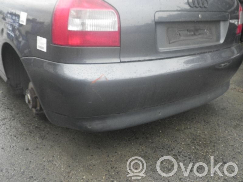 Puskuri   8L0807437D