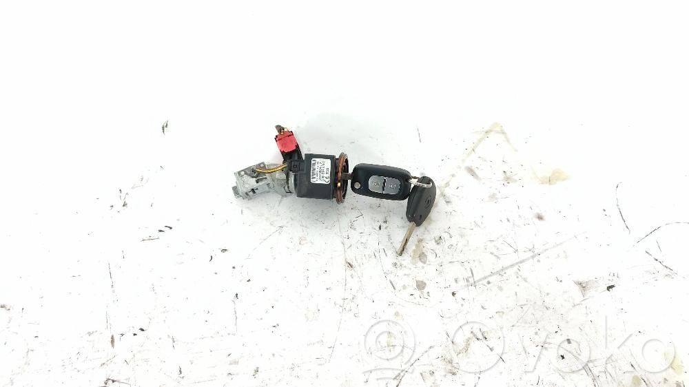 Renault Clio III Užvedimo spynelė 