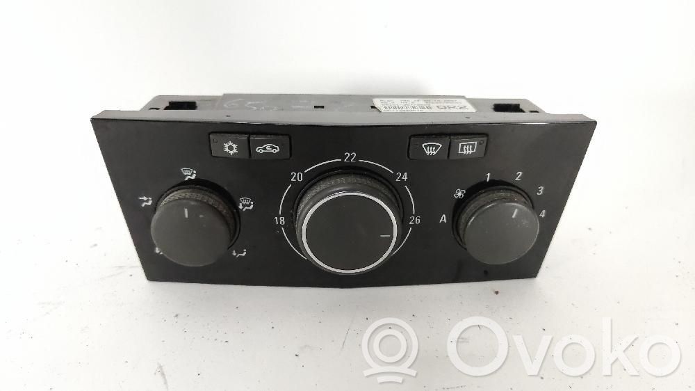 Opel Astra H Climate control unit 