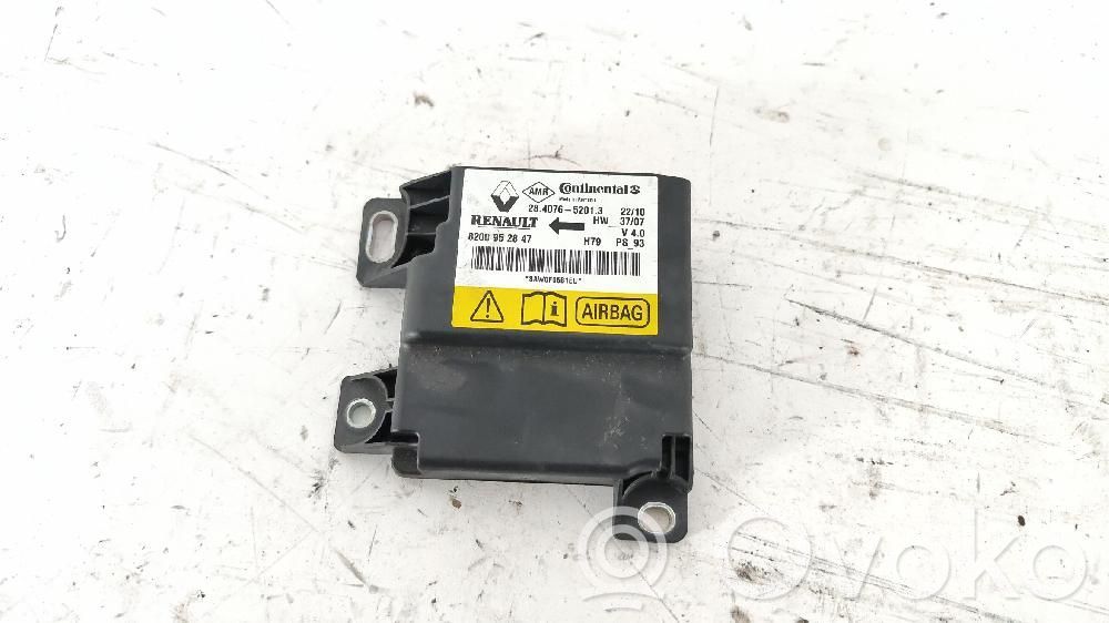 Dacia Duster Airbag control unit/module 